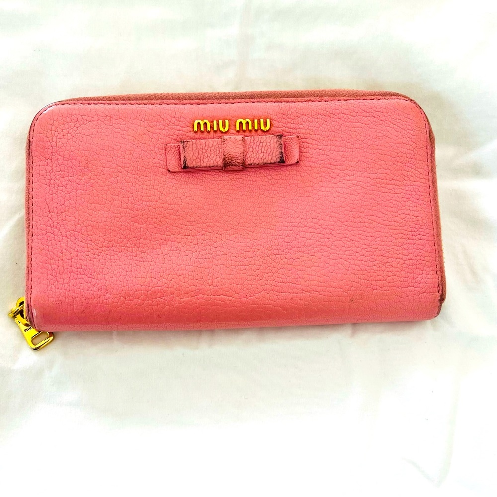 Miu Miu leather continental wallet (preloved)